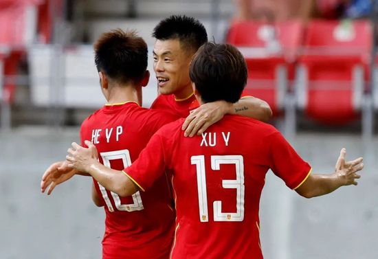 法国空乘2019(多塞尔航空) 中文